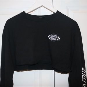 👽 Cropped Black & White Santa Cruz Shirt 👽